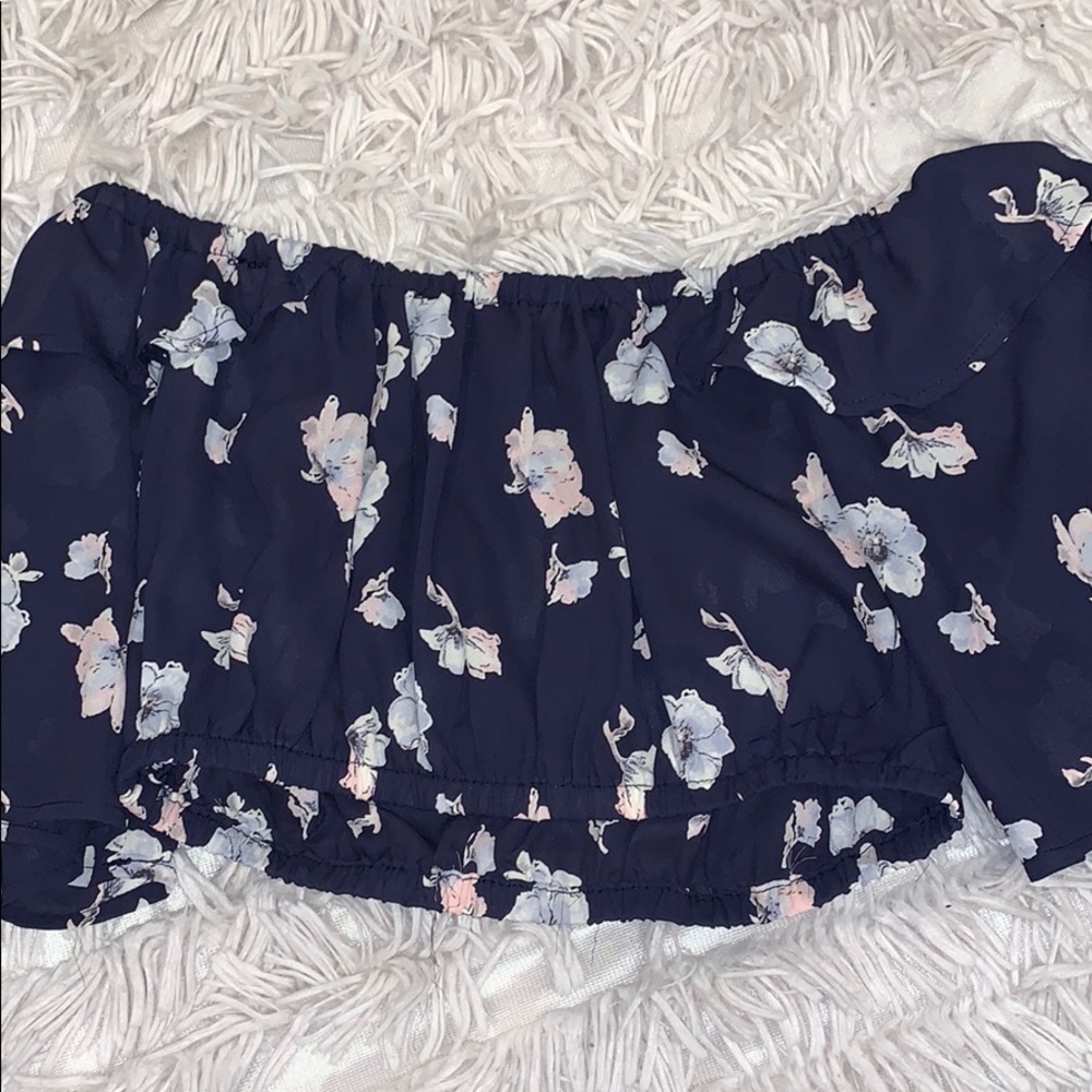 Crop blouse (worn once) - Picture 2 of 3